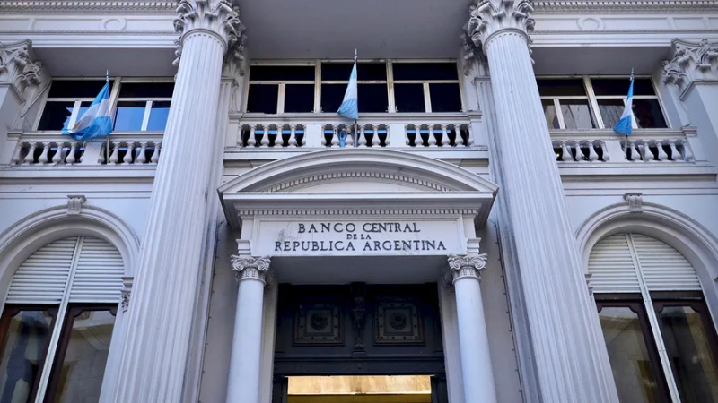 El BCRA vendió reservas por tercer día consecutivo y ya perdio USD$1.100 millones